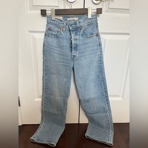 Levi’s Ribcage Straight Jean - Light Wash